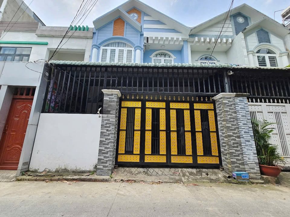 Nhà phố Tân Đông Hiệp, Dĩ An 71.8m² giá 4.05 tỷ - Sổ hồng chính chủ, hỗ trợ vay ngân hàng!