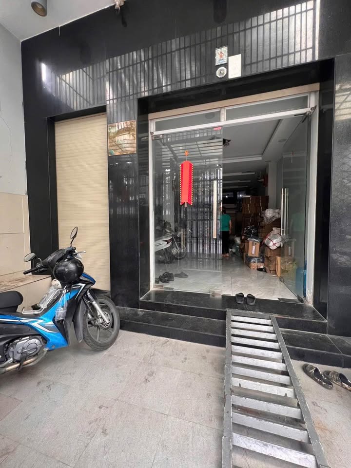 Nhà mặt tiền Họ Lê Tân Phú 86m² giá 30 triệu - Phù hợp kinh doanh đa ngành