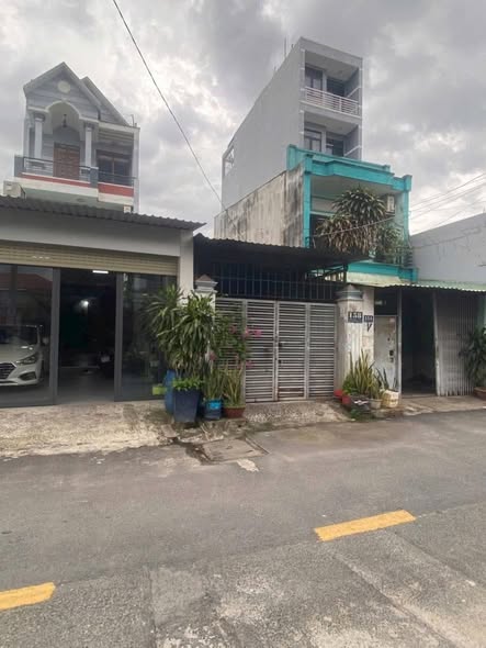 Nhà mặt tiền Hiệp Thành 44, Quận 12, 100m² giá 4.99 tỷ - Cơ hội đầu tư tuyệt vời!