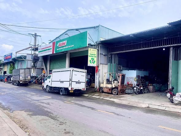Nhà xưởng mặt tiền Thới An 13, Q12, diện tích 280m² giá 11.2 tỷ - Cơ hội đầu tư tuyệt vời!