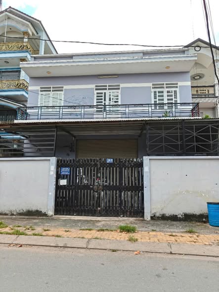 Bán nhà xưởng 300m² mặt tiền Thới Tam Thôn 9 – Hóc Môn – Giá chỉ 10 tỷ!