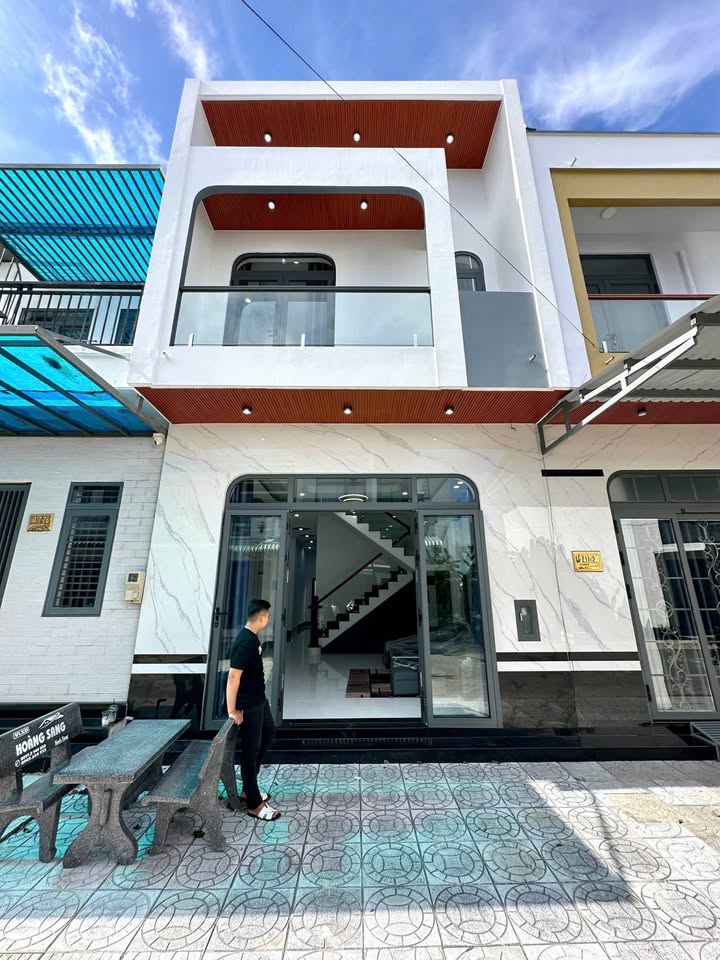 Nhà đẹp KDC Nam An Hòa Rạch Giá 80m² giá 3.05 tỷ - Thiết kế hiện đại, thoáng mát!