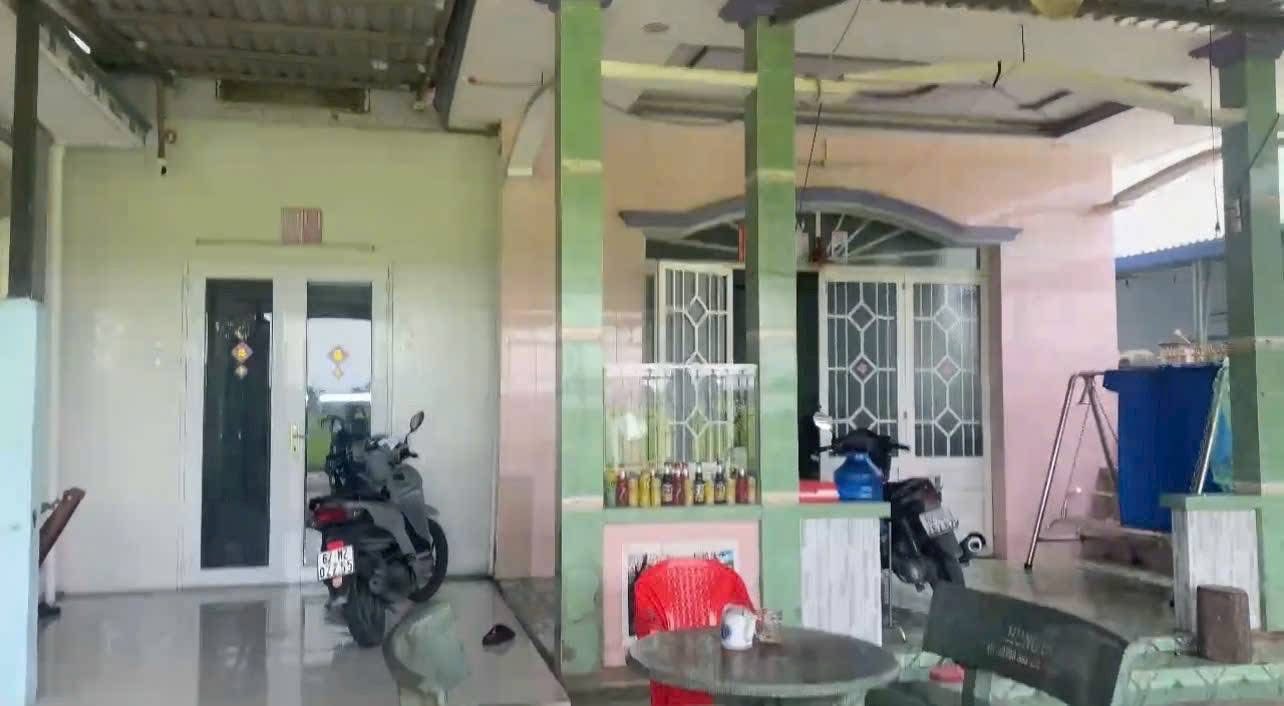 Nhà cấp 4 mặt tiền đường Nguyễn Quang Đại, Cần Đước 292m² giá 2.7 tỷ - Bán gấp chính chủ!