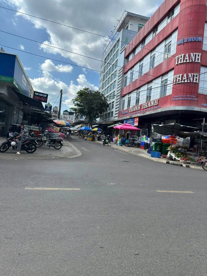 Nhà mặt tiền Trần Hưng Đạo, Đức Trọng 73m² giá 12 tỷ - Vị trí kinh doanh đắc địa!