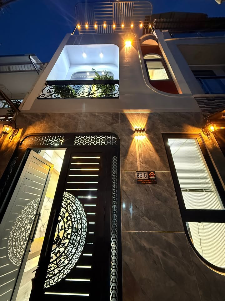 Nhà phố Gò Vấp 36m² giá 5.39 tỷ - Hẻm thông ô tô, nội thất cao cấp!