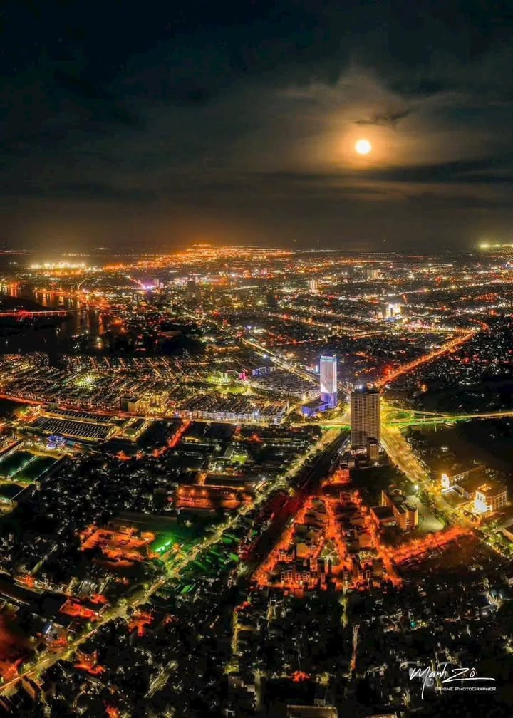 Bán gấp FrontHouse đường Hồng Bàng 75m² giá 7.02 tỷ - Đối diện Gem Park!