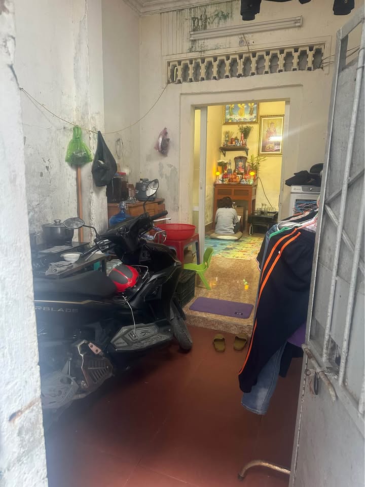 Nhà cấp 4 + Đất tại Vạn Kiếp, Hồng Bàng 50m² giá 2,4 tỷ - Cơ hội đầu tư tuyệt vời!