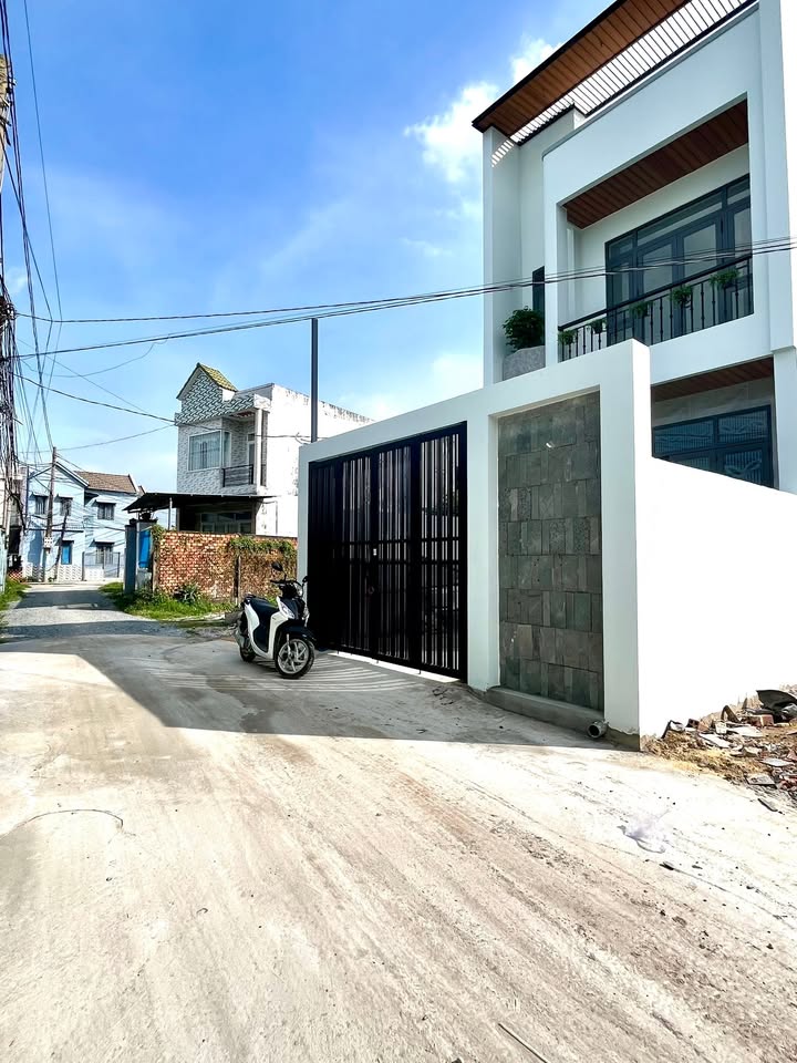 Nhà đẹp Mỹ Hạnh Nam 115m² giá 2.95 tỷ - Sẵn sàng dọn vào ở ngay!