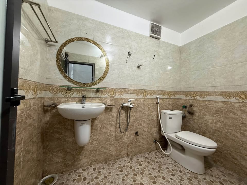 Nhà 2 tầng Nguyễn Trãi, Võ Cường 50m² giá 4 tỷ - Gần Cột Đồng Hồ!