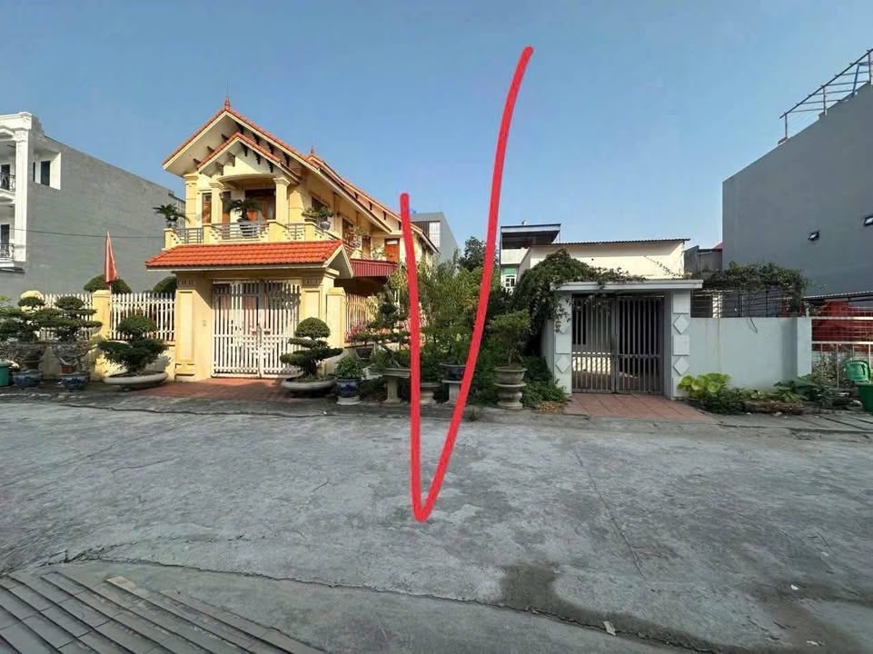 Đất nền Thủy Sơn 100m² giá 3 tỷ - Sổ đỏ chính chủ, vị trí đẹp!