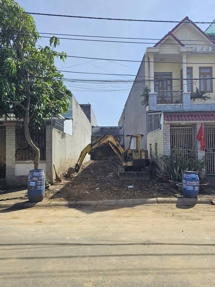 Đất thổ cư KDC Đông Hòa, Dĩ An 100m² giá 4.95 tỷ - Sổ hồng riêng, ngân hàng hỗ trợ!