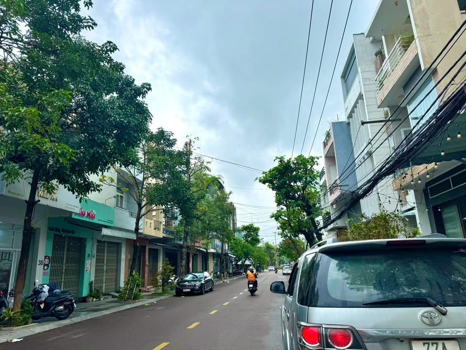 Nhà mặt tiền kinh doanh Hà Huy Tập 68m² giá 8 tỷ - Đầu tư sinh lời tuyệt vời!