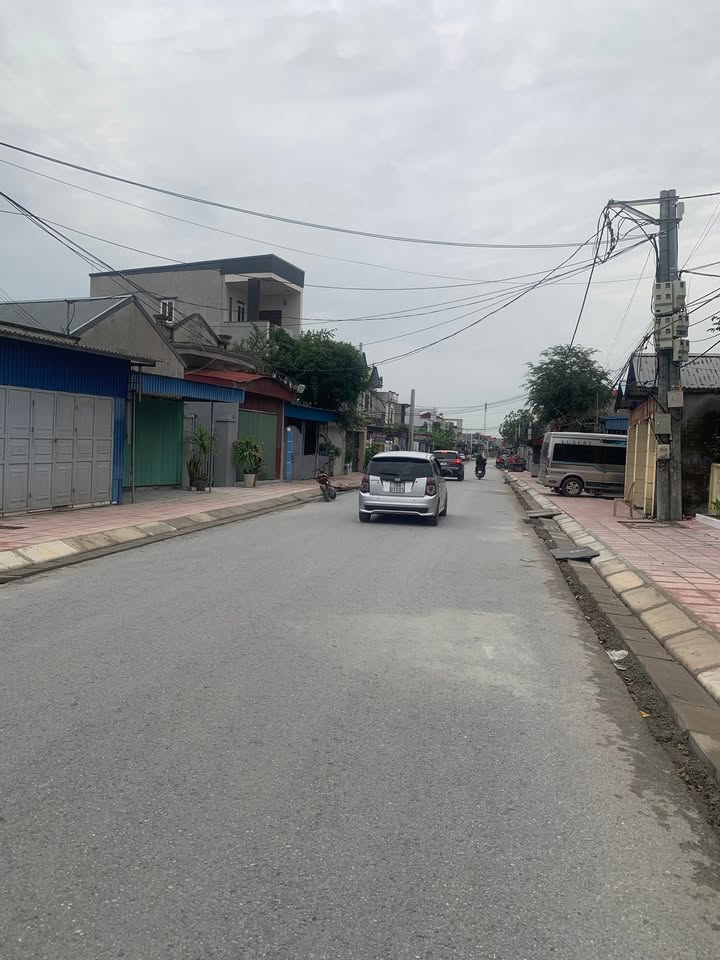 Đất mặt đường trục xã Tiên Thanh 97,5m² giá 3 tỷ - Đầu tư sinh lời cao!