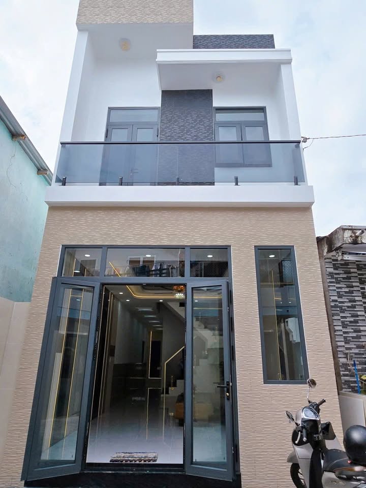 Nhà trệt lầu Hẻm 137 Hoàng Văn Thụ, Ninh Kiều 98.8m² giá 3.48 tỷ - Full nội thất cao cấp!