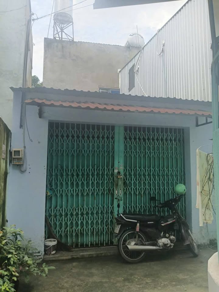 Nhà cấp 4 tại đường Phạm Thị Giây, Hóc Môn 28m² giá 750 triệu - Cơ hội mua nhanh!