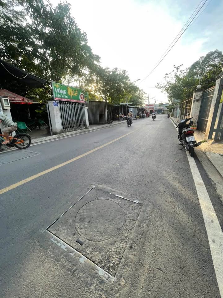 Nhà cho thuê mặt tiền đường Lê Thị Lơ, Tân Hiệp, Hóc Môn 120m² giá 6 triệu - Vị trí buôn bán thuận lợi!