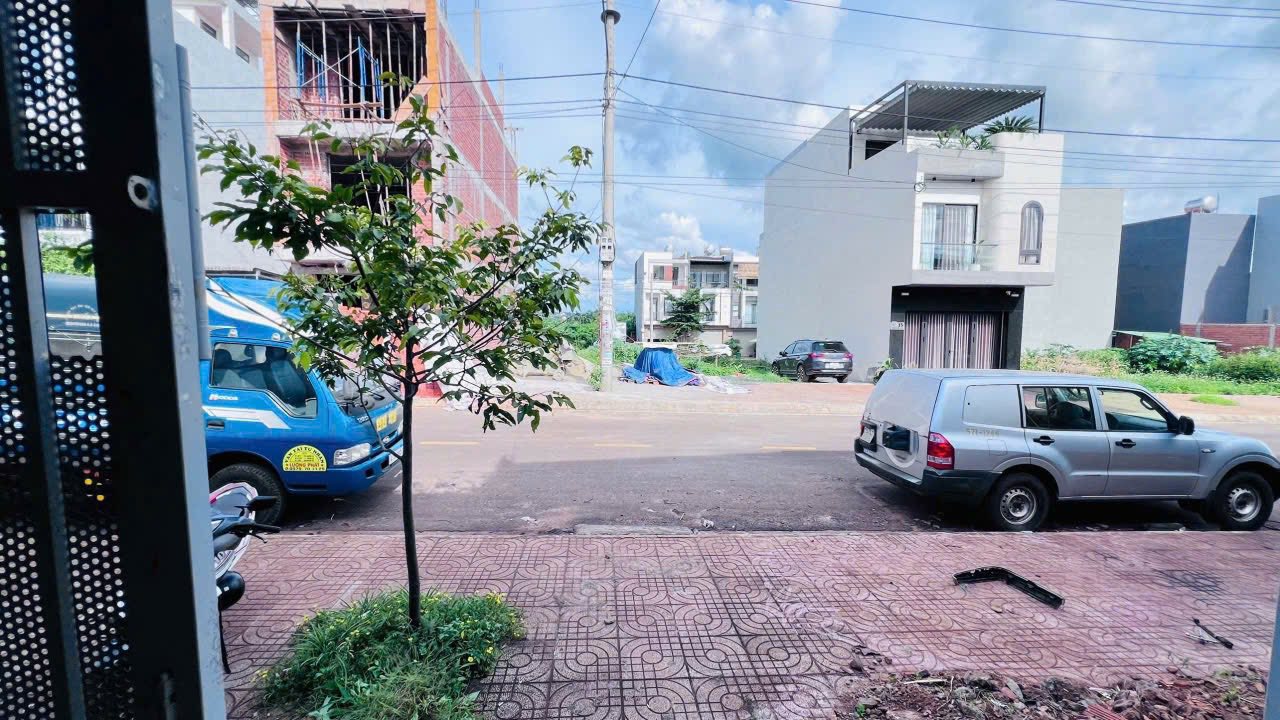 Đất nền 200m² Ea Kao giá 990 triệu - Đầu tư sinh lời ngay!