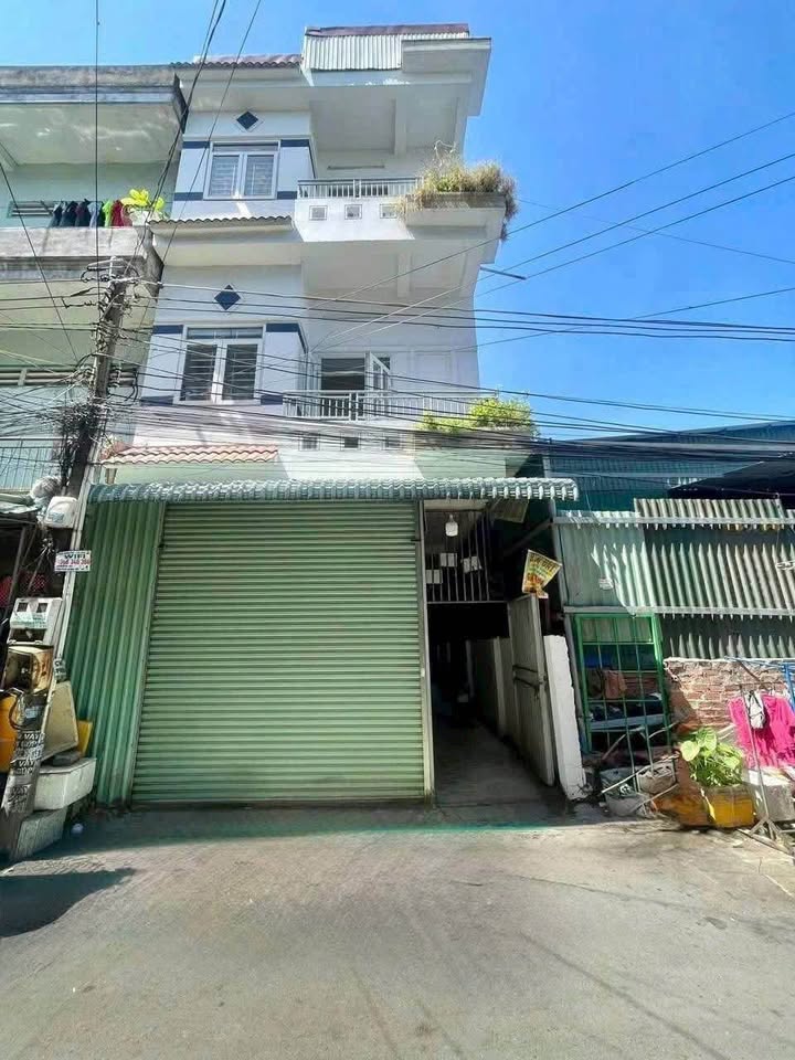 Dãy trọ 124m² tại Dĩ An, Bình Dương giá chỉ 5.3 tỷ - Đầu tư sinh lời ngay!