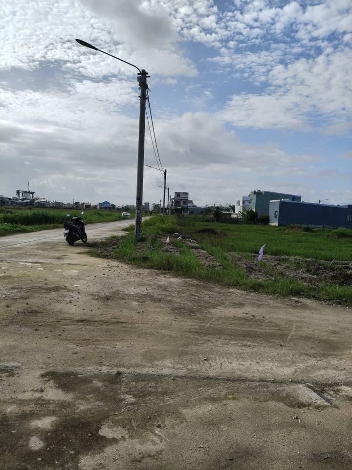 Đất nền Thôn Lục Lễ, xã Phước Hiệp, 140m² - Giá chỉ 8xx triệu, sổ hồng đầy đủ!