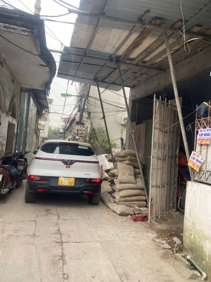 Nhà 5 tầng Tả Thanh Oai 47m² giá 7 tỷ - Ô tô đỗ cổng, thang máy hiện đại!