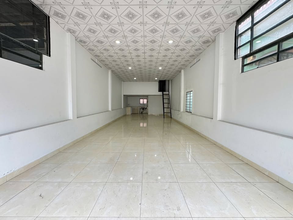 Cho thuê mặt bằng Nguyễn Chí Thanh 80m² giá 6 triệu - Vị trí đắc địa gần trường học!