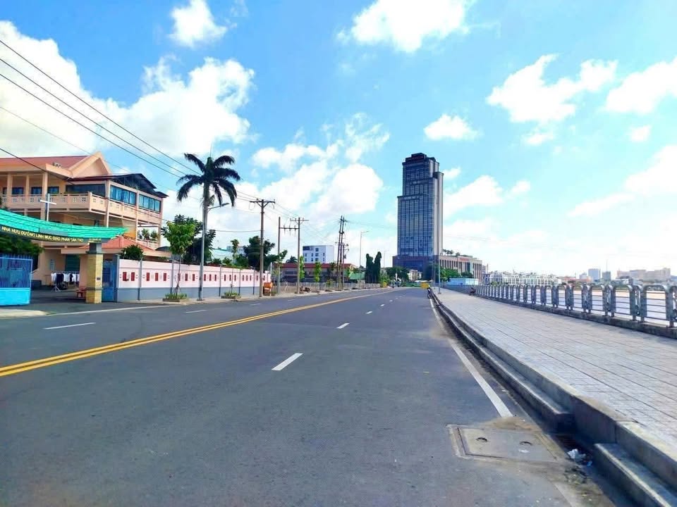 Đất nền thổ cư mặt tiền đường Tầm Vu, Ninh Kiều 164,5m² giá 15,5 tỷ - Đầu tư sinh lời ngay!