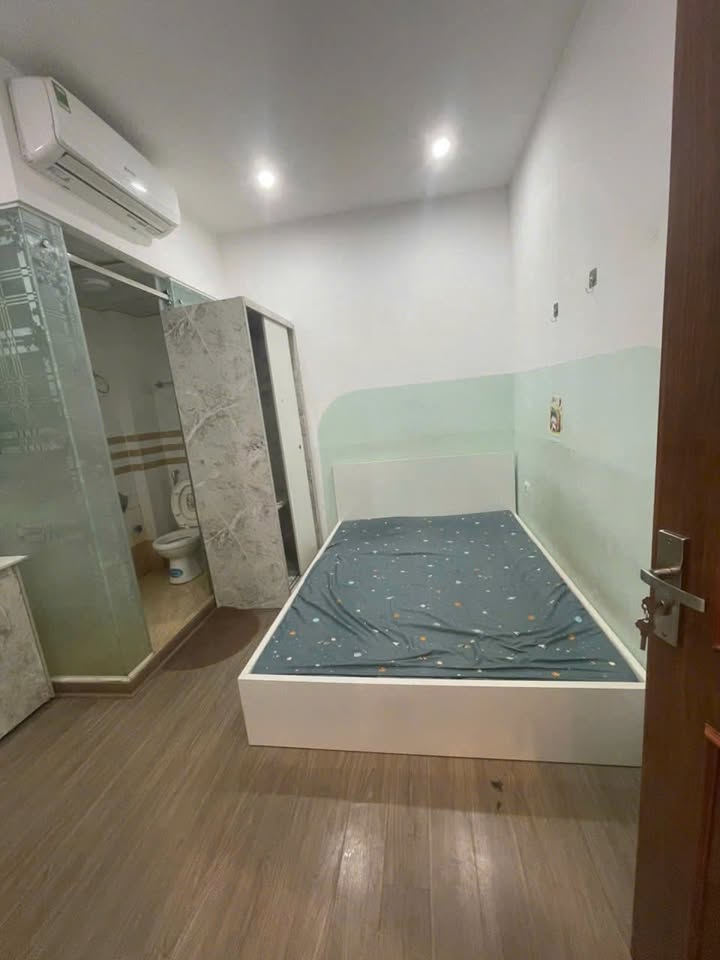 Phòng cho thuê tại 79 Cầu Giấy, Hà Nội - Dọn vào ngay, giá thỏa thuận!