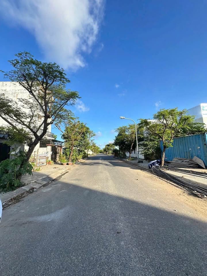 Đất nền đường Thâm Tâm, Đà Nẵng 100m² giá 4 tỷ - Vị trí đắc địa, đầu tư sinh lời!