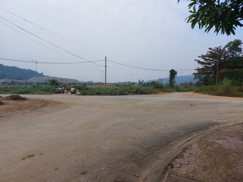 Đất nền 2 mặt tiền đường N4 Vạn Hòa 189m² giá 3 tỷ - Hướng đẹp, sổ đỏ sẵn!