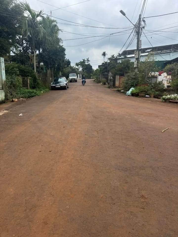 Đất thổ cư 320m² tại Buôn Hồ, Đắk Lắk - Vị trí đắc địa gần Quốc lộ 14!