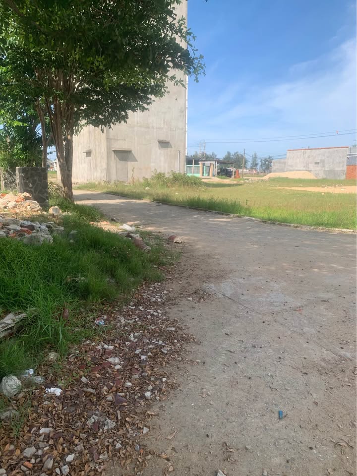 Đất nền liền kề tại An Phú, Quảng Ngãi - 200m² giá cực mềm!