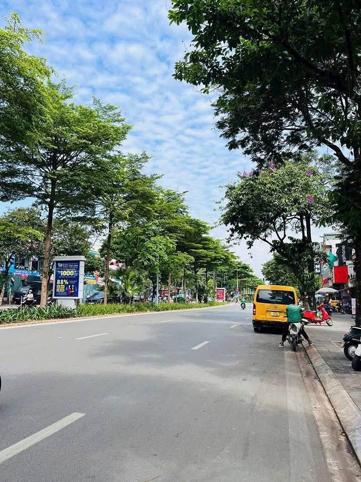 FrontHouse Hoàng Quốc Việt - Nghĩa Đô 79m² giá 30 tỷ - Kinh doanh đỉnh cao!