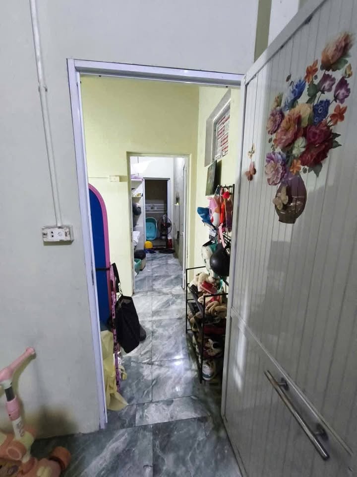 Nhà 2 tầng Ngõ 1 Tả Thanh Oai 40m² giá 1.45 tỷ - Ô tô đỗ cửa!