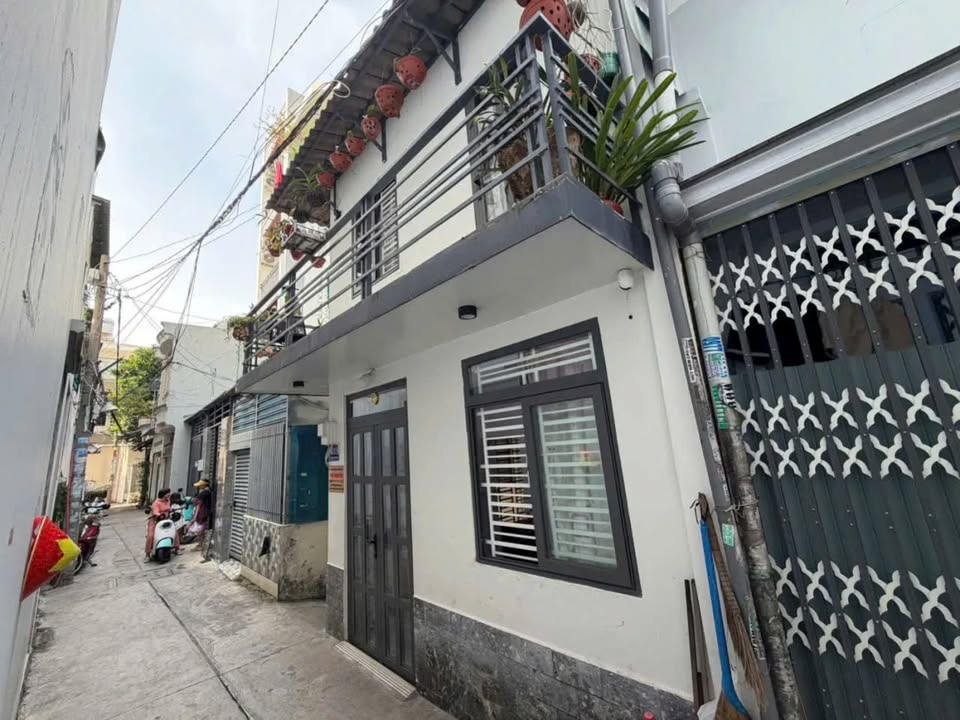 Nhà Phú Thọ Hòa Tân Phú 25.83m² giá 3.35 tỷ - Sẵn sàng sở hữu ngay!