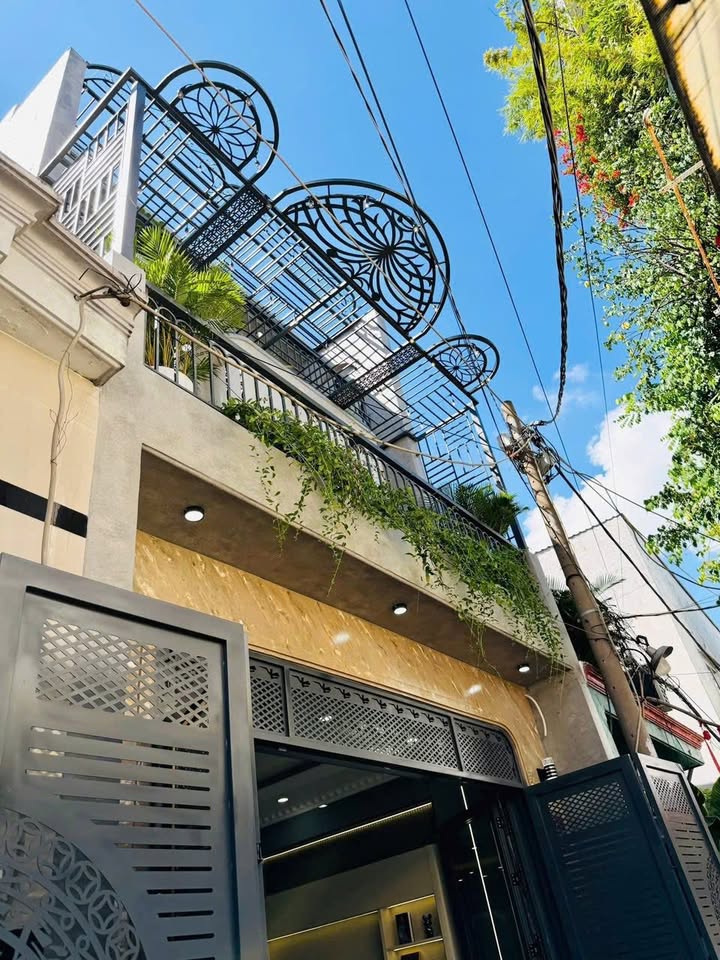 Nhà phố Gò Vấp 67.6m² giá 6.007 tỷ - Thiết kế cao cấp, tặng nội thất!