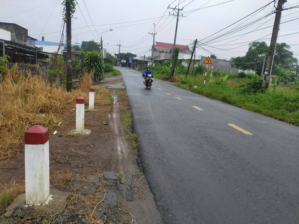 Đất thổ cư 1000m² tại Bàu Hàm, Trảng Bom - Sổ hồng chính chủ, giá 1.1 tỷ thương lượng!