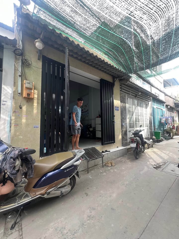 Bán nhà phố 1/ Đường Lk 4-5, Phường Bình Tân, 36m² giá 3.25 tỷ - Vị trí cực đẹp gần chợ