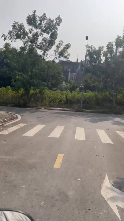 Đất nền Khu đô thị Lạc Ngàn 139,5m² - Đường rộng thoáng, đầy đủ tiện ích!