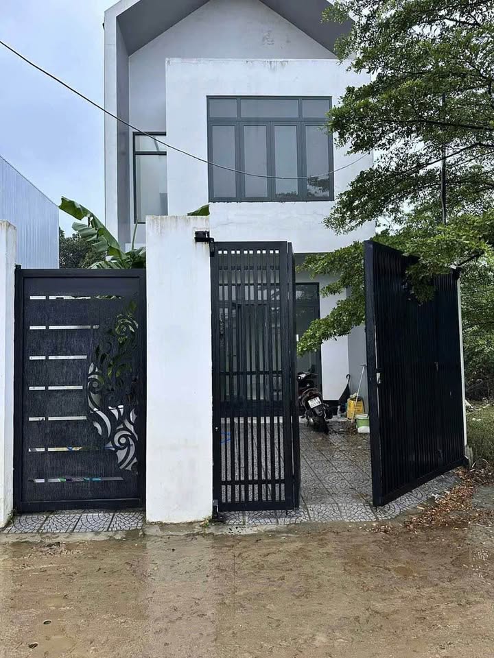 Nhà 3 tầng đường Nguyễn Phúc Nguyên, 100m² giá 3 tỷ - Cơ hội vàng cho gia đình!