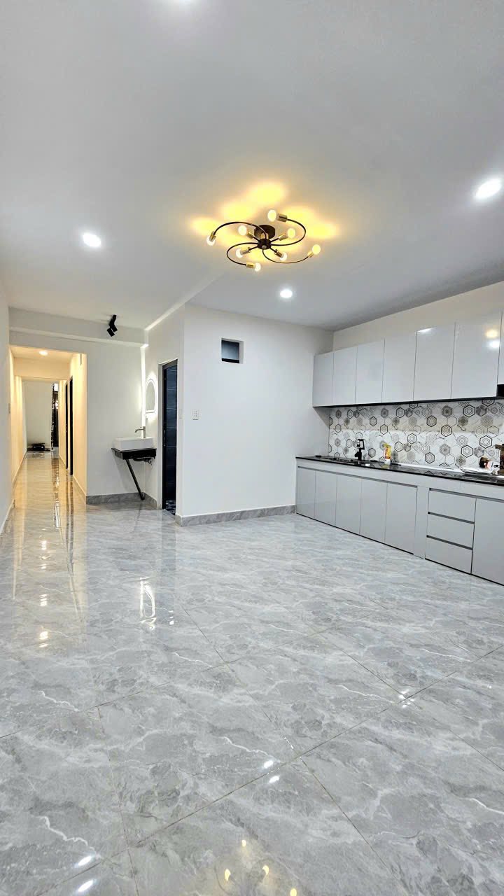 Nhà rộng đẹp Biên Hòa 135m² giá 3.65 tỷ - Thiết kế thoáng mát, tiện nghi đầy đủ!