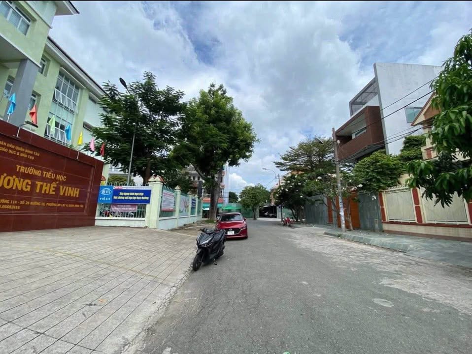 Biệt thự cao cấp khu dân cư Tên Lửa quận Bình Tân 168m² giá 23.9 tỷ - Không gian sống đẳng cấp!