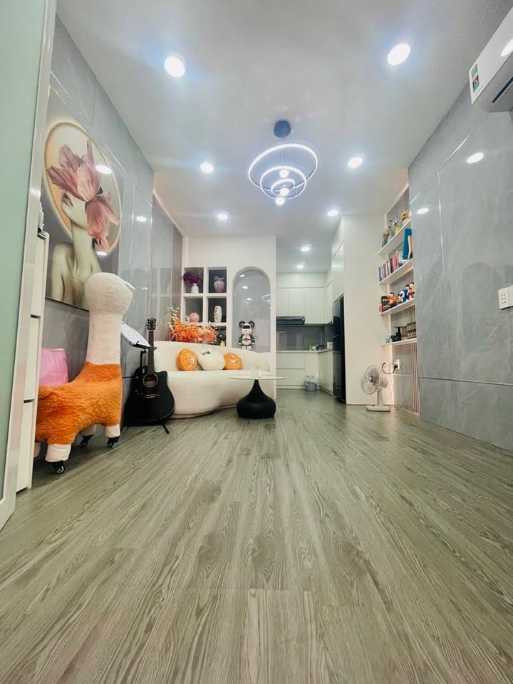 Nhà riêng Lý Chính Thắng, Quận 3, 21m² giá 4.7 tỷ - Thiết kế hiện đại, full nội thất!