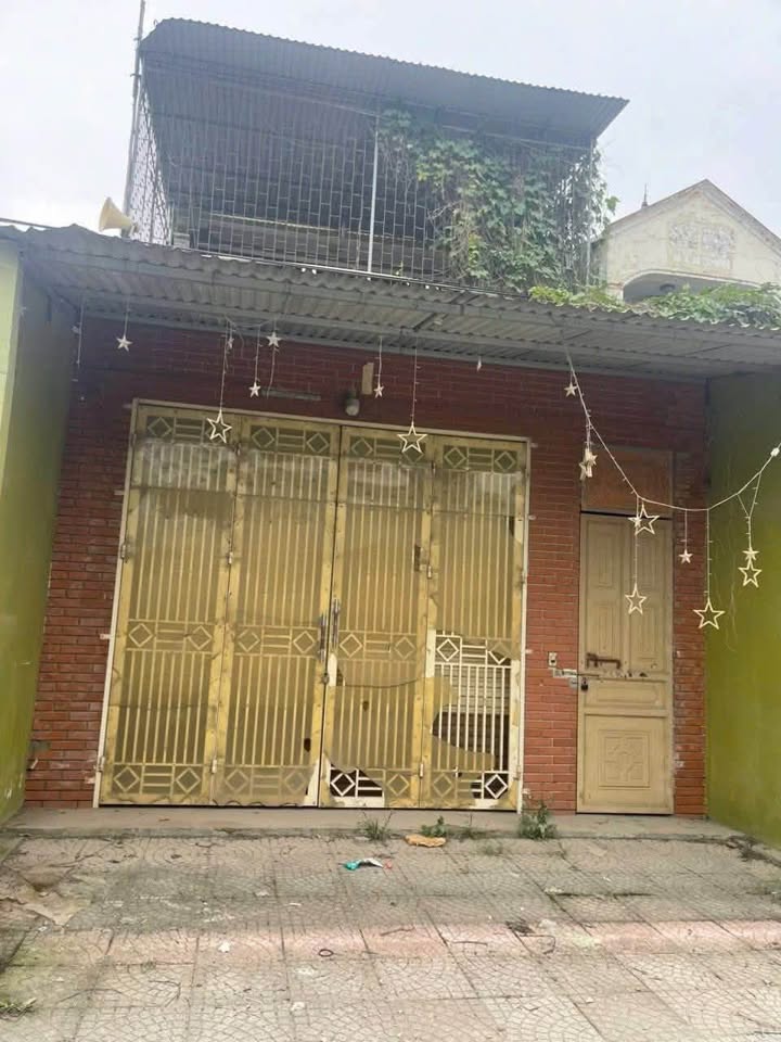 Đất mặt đường quốc lộ Nam Sơn 120m² giá 2.6 tỷ - Gần chợ thuận tiện kinh doanh!