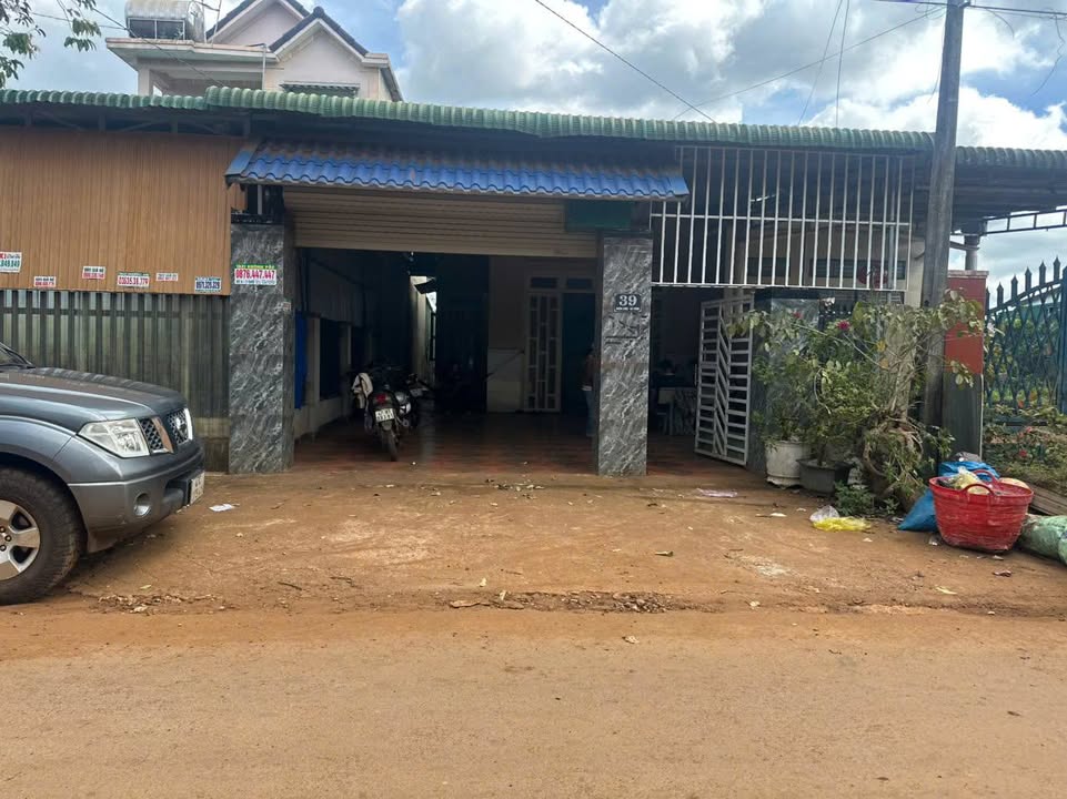 Nhà cấp 4 kinh doanh tại Ea Yông, Krông Pắc, 210m² chỉ 3.5 tỷ - Cơ hội đầu tư tuyệt vời!
