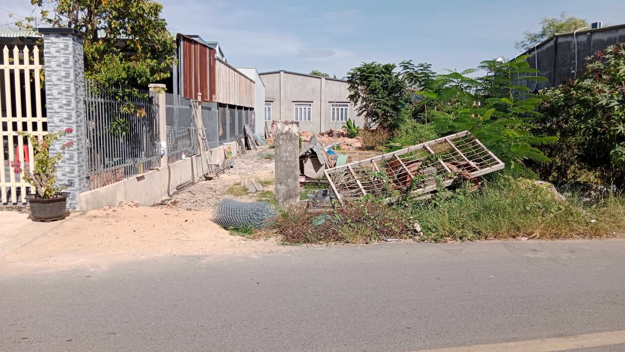 Đất thổ cư Lợi Thuận Bến Cầu 217m² giá 2.1 tỷ - Vị trí đẹp, đầu tư sinh lời!