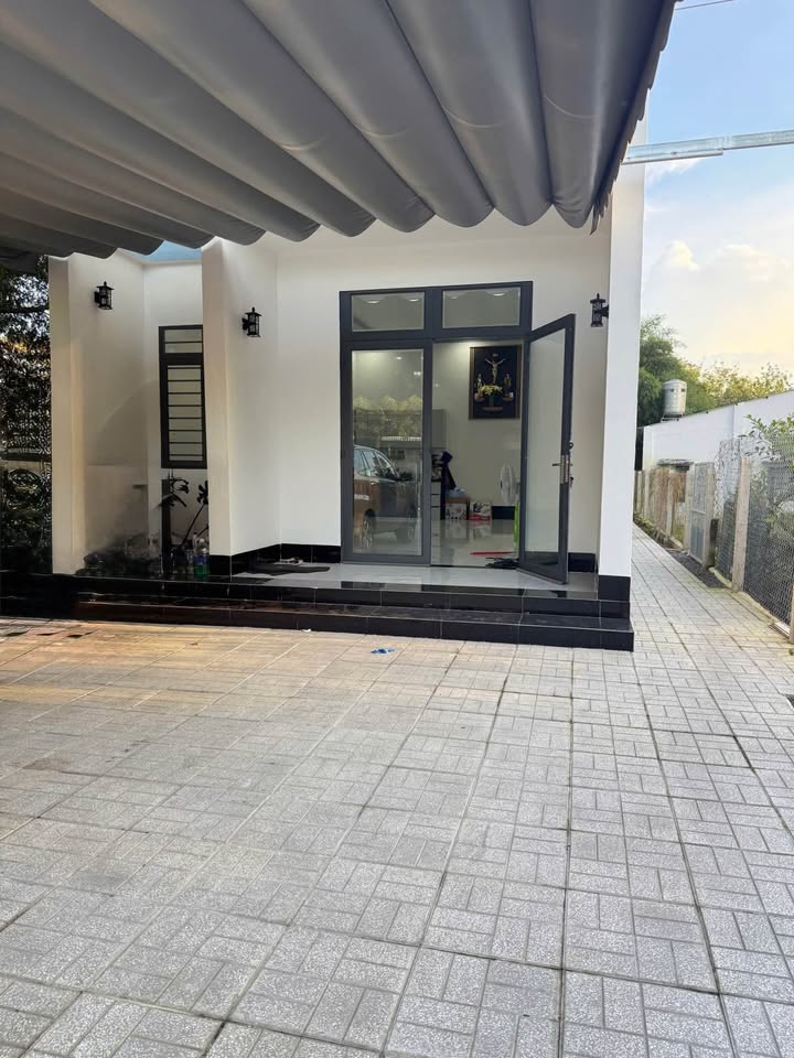 Nhà và đất chính chủ tại Tân Biên, Tây Ninh 200m² giá 2.5 tỷ - Cần bán gấp!