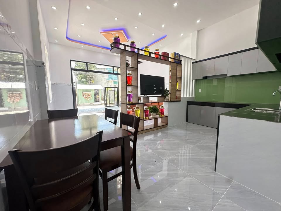 Nhà 2 mặt tiền đường Phong Nam, Hòa Xuân 92m² giá 2.9 tỷ - Sẵn sàng vào ở!