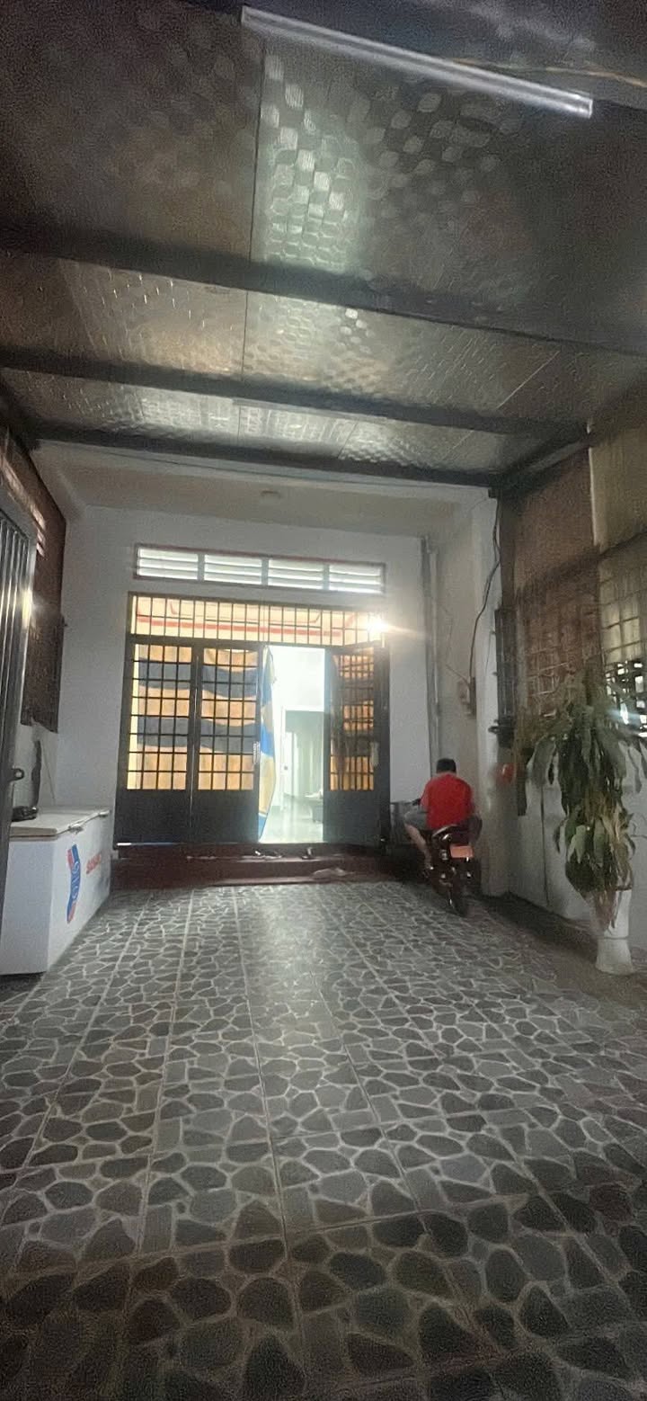 Nhà bán Long Bình Tân 141m² giá 2.6 tỷ - Sổ đỏ chính chủ, không dính quy hoạch!