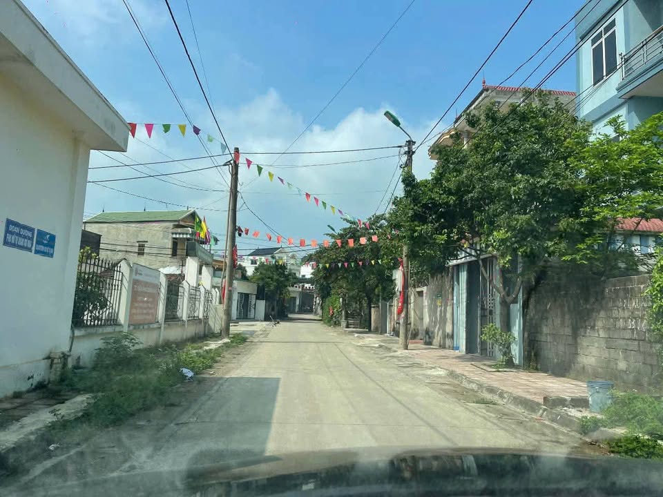 Đất thổ cư 100m² tại trục chính Đồng Vai, Chương Mỹ, giá 4 tỷ - Đầu tư sinh lời!