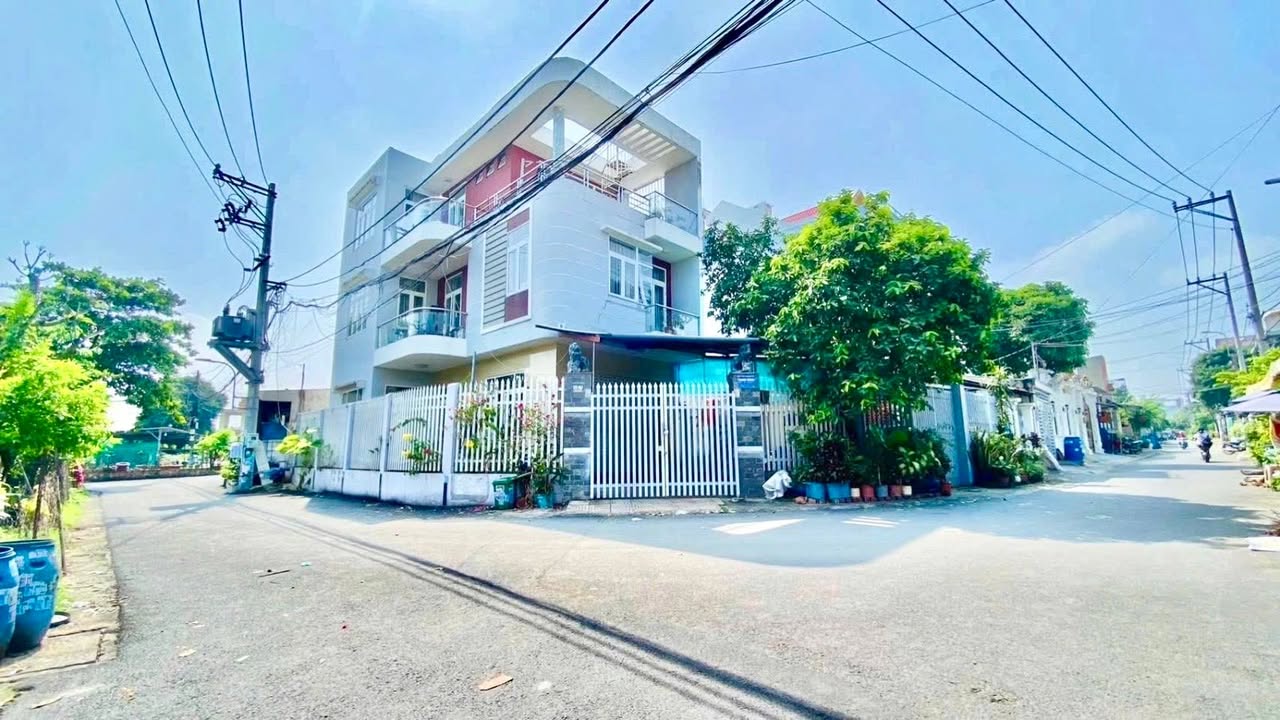 Nhà 3 tầng Linh Xuân 111m² giá 8.6 tỷ - Mặt tiền kinh doanh đắc địa!